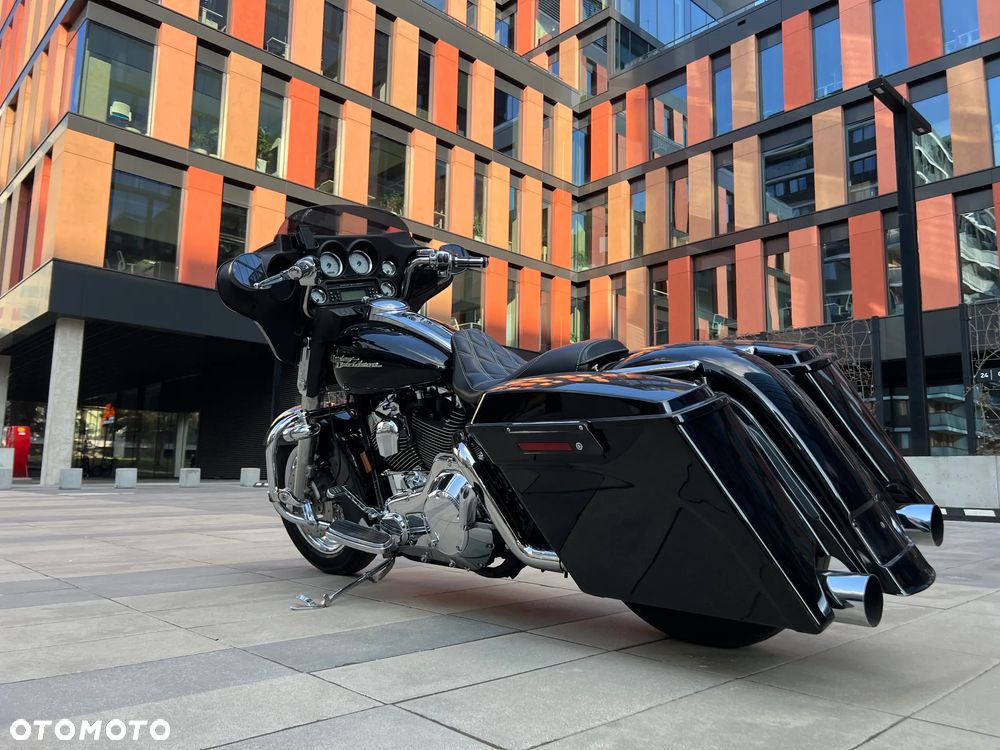 Harley-Davidson Touring Street Glide - 12