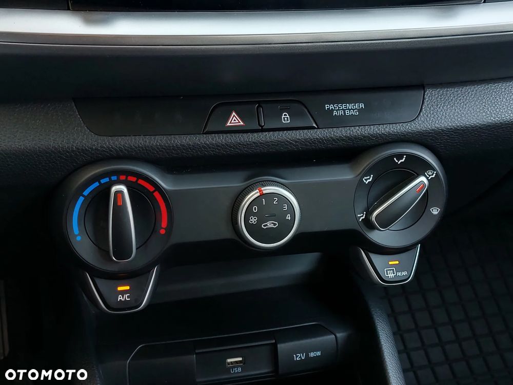 Kia Stonic 1.2 M - 12