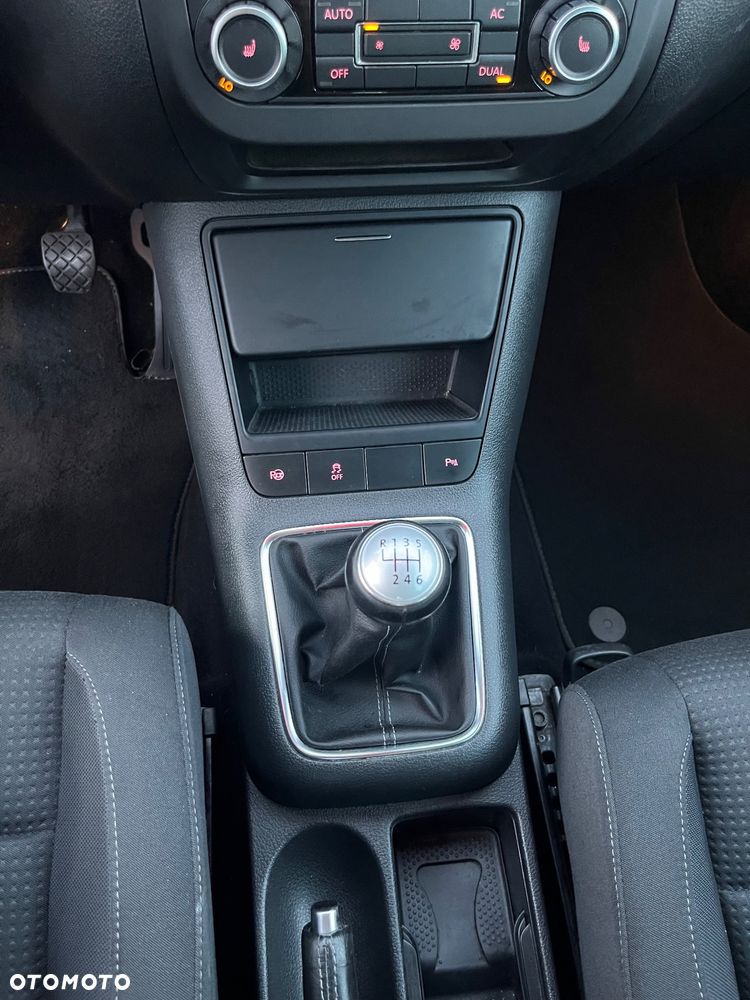 Volkswagen Golf Plus - 32