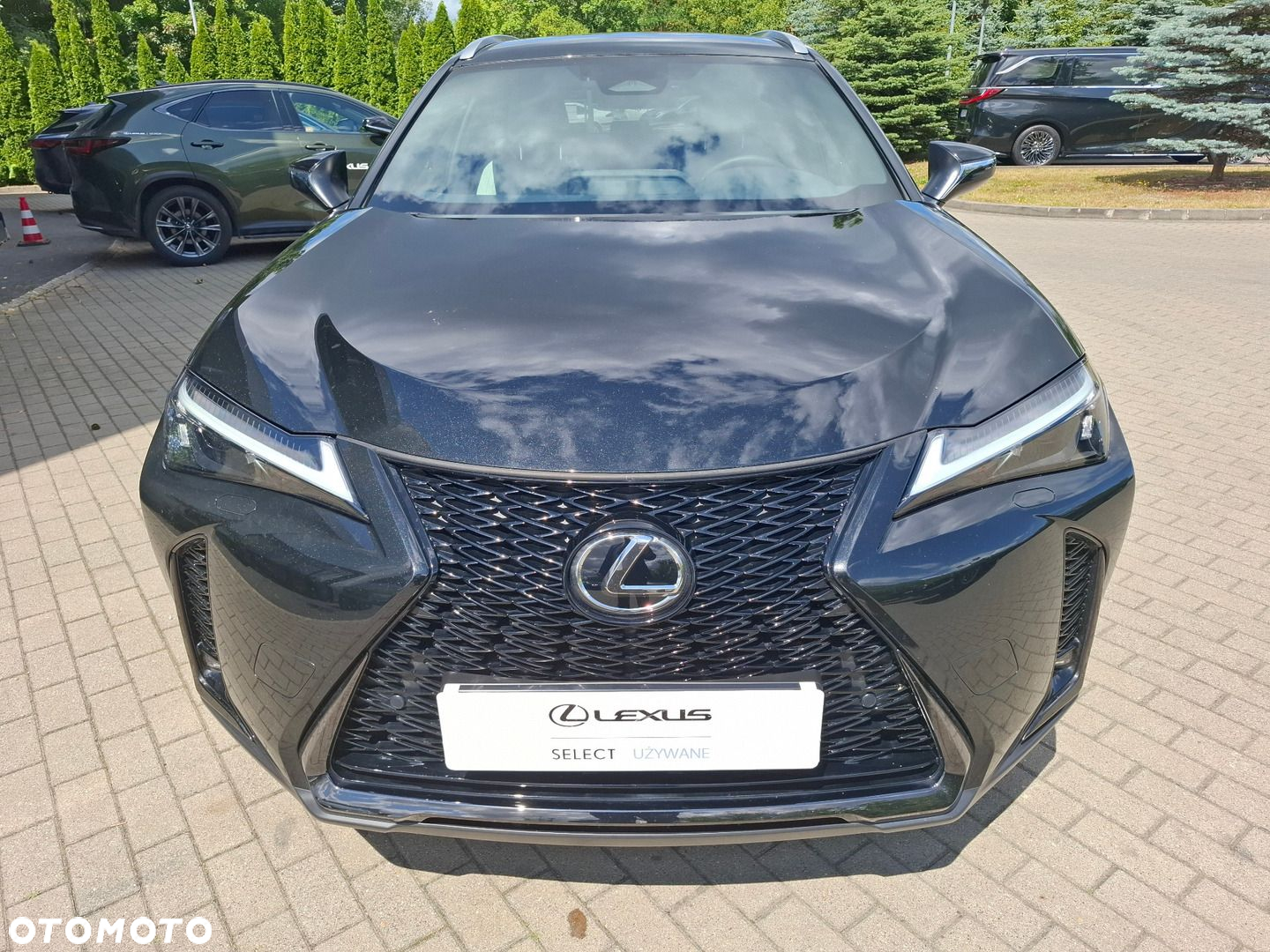 Lexus UX - 8
