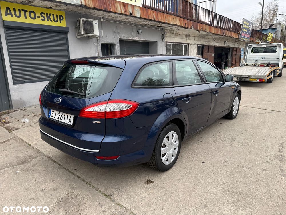 Ford Mondeo 2.0 TDCi Ghia - 11