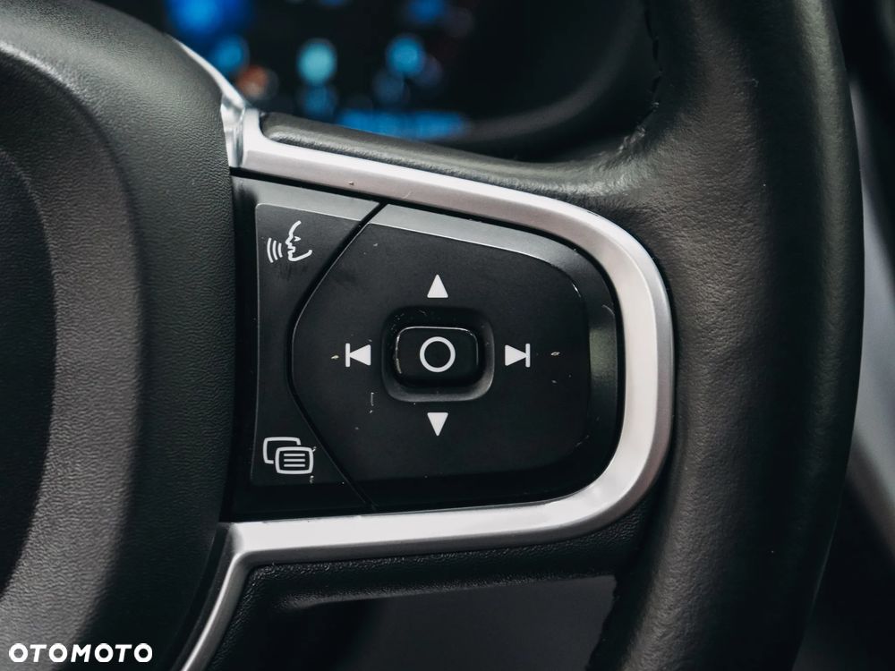 Volvo XC 60 B4 D Geartronic Momentum - 17