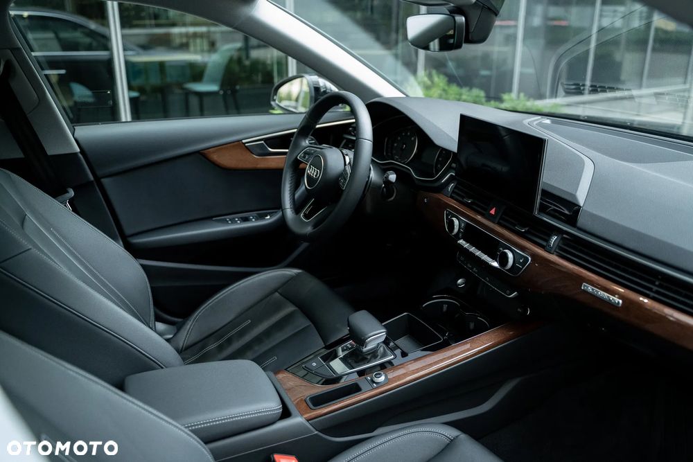 Audi A4 Limousine 40 TFSI quattro S tronic - 9