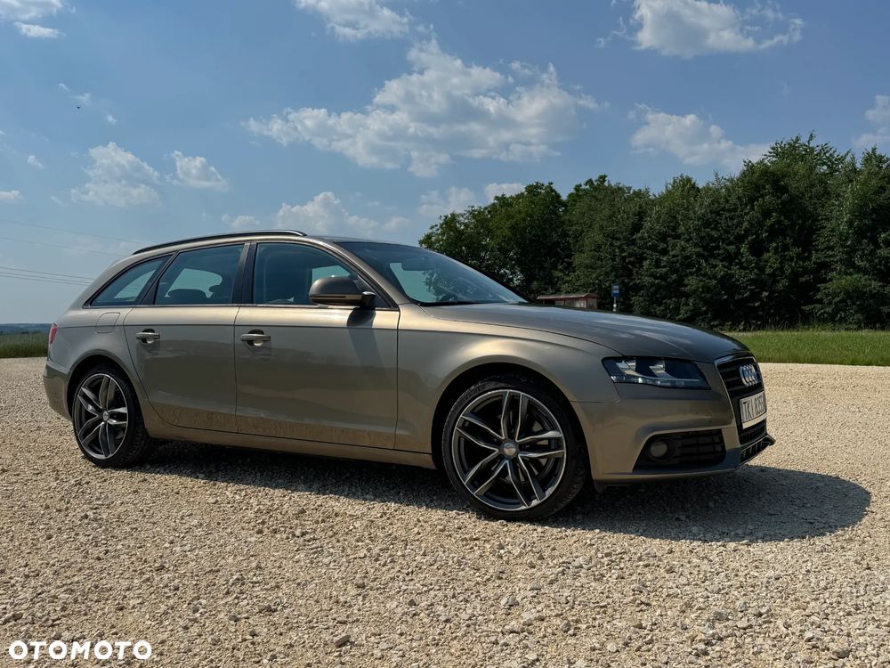 Audi A4 Avant 2.0 TDI - 9