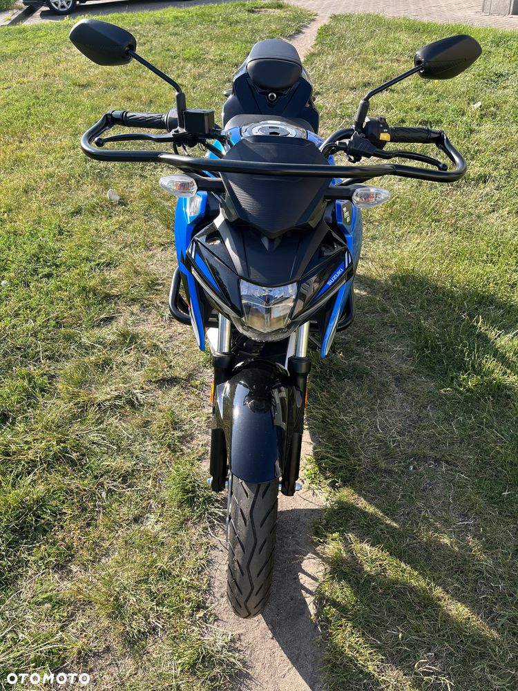 Suzuki GSX - 5