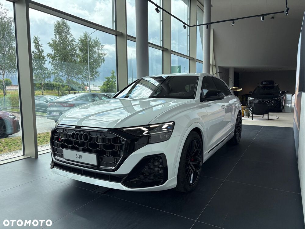 Audi Q8 - 2