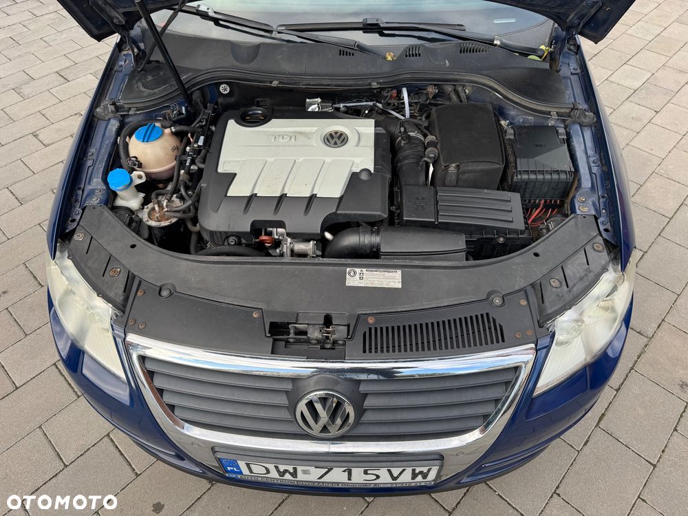 Volkswagen Passat 2.0 TDI DPF Comfortline - 17