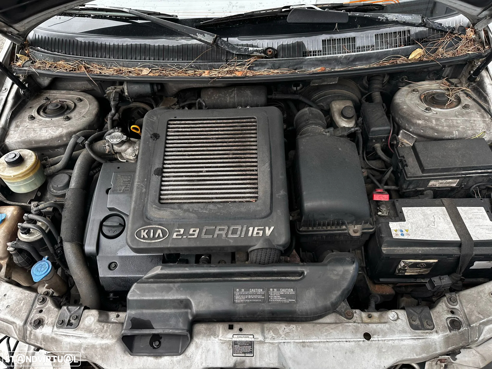Kia Carnival II 2.9 CRDI 7 Lug de 2003 para peças - 10