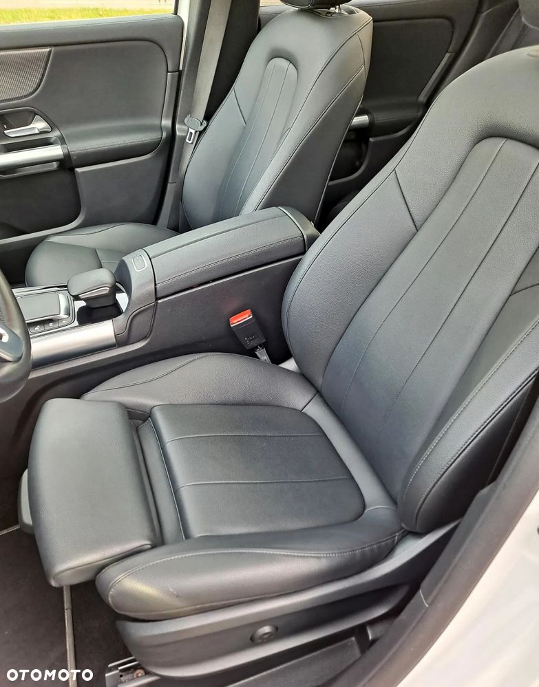 Mercedes-Benz GLA 250 4Matic 8G-DCT Progressive - 13