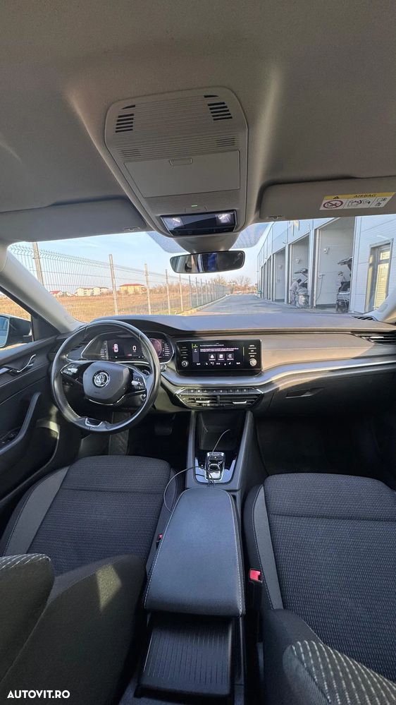 Skoda Octavia 2.0 TDI DSG Ambition - 8
