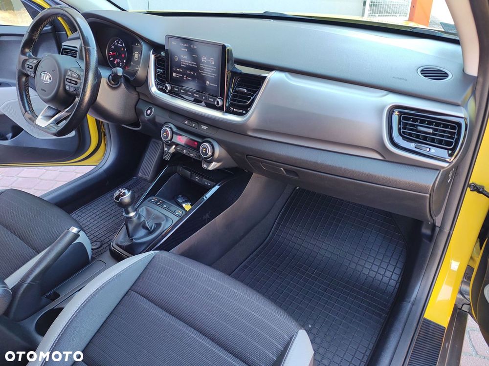 Kia Stonic 1.2 L Business Line - 19