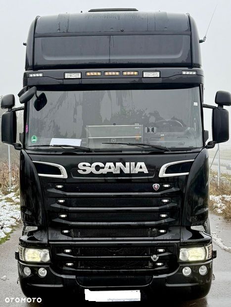 Scania R520 V8 TOPLINE STREAMLINE AUTOMAT RETARDER BEZ EGR FULLSPOJLERY KLIMA WEBASTO XENONY LED LODÓWKA TYŁ NA 4-PODUSZKACH NOWE TACHO!!! SERWISOWANA EURO 6 2015r ŁADNA - 1