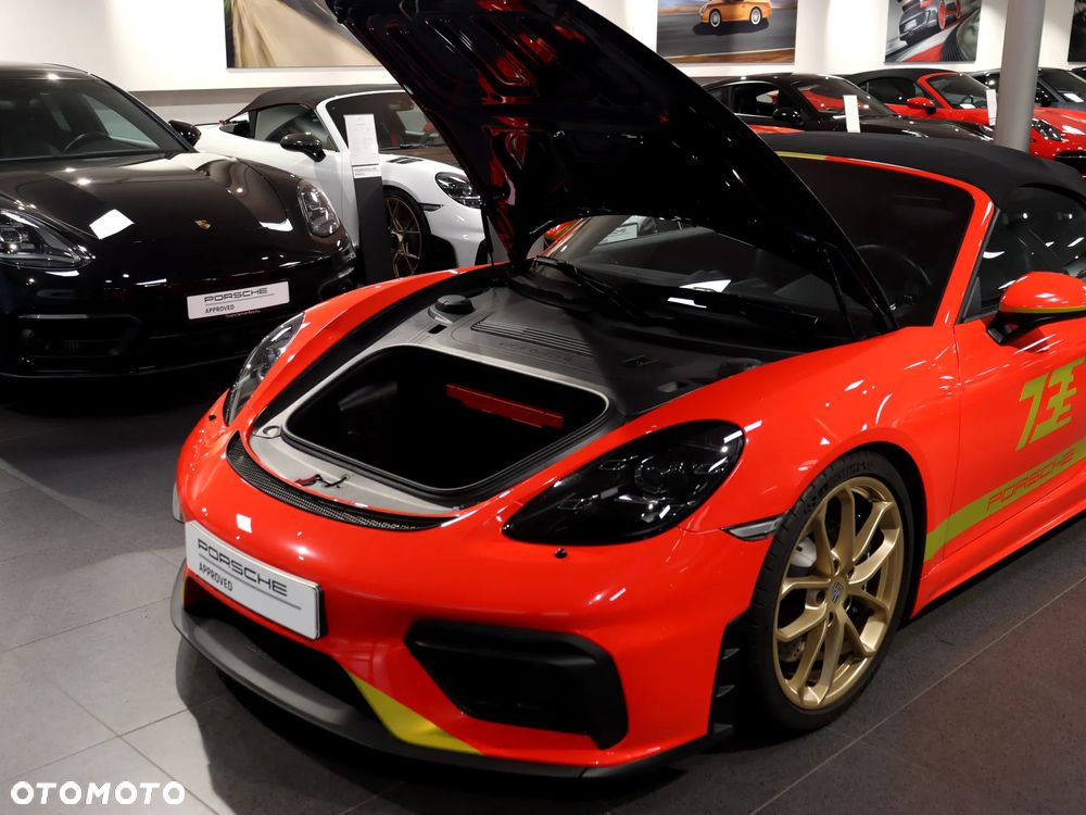 Porsche 718 Spyder - 29