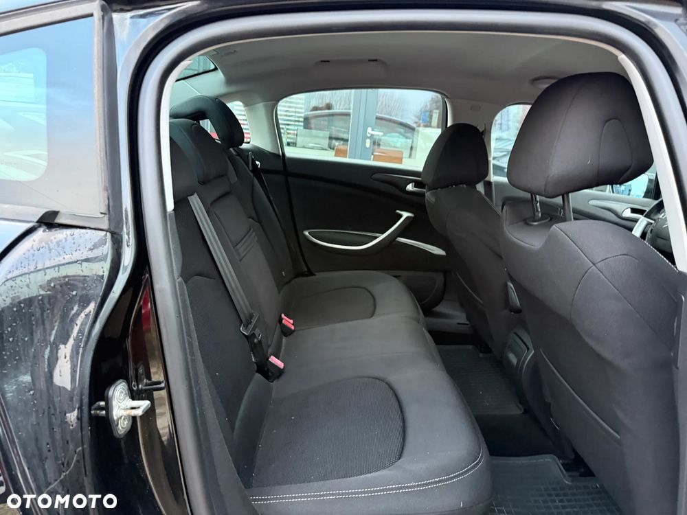 Citroën C5 2.0i 16V Dynamique - 23