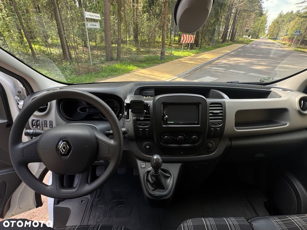 Renault Trafic - 17