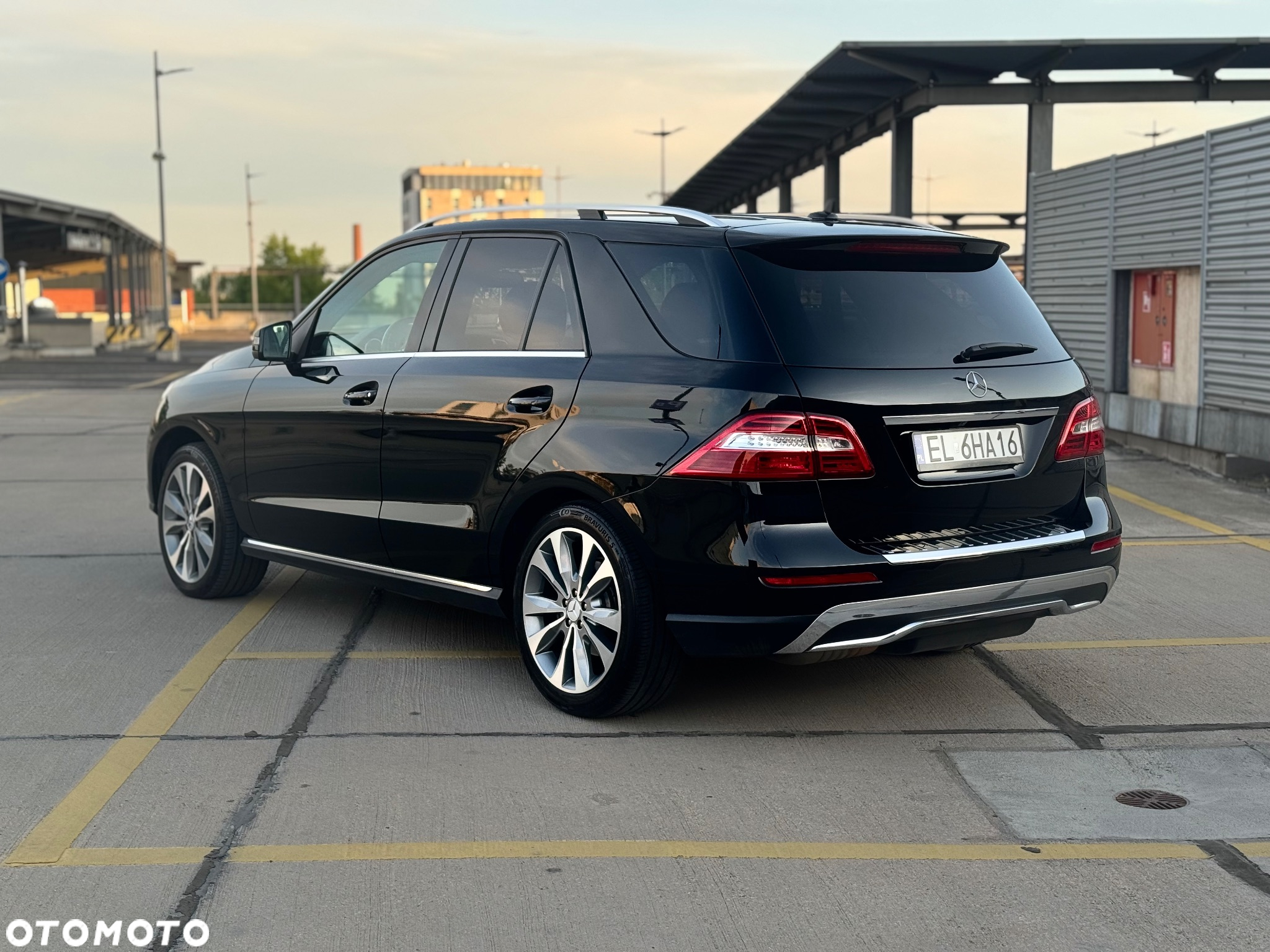 Mercedes-Benz ML 350 BlueTec 4-Matic - 7