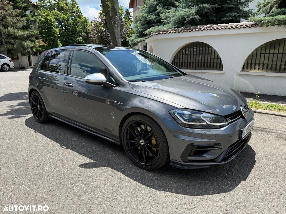 Volkswagen Golf 2.0 TSI DSG R - 1