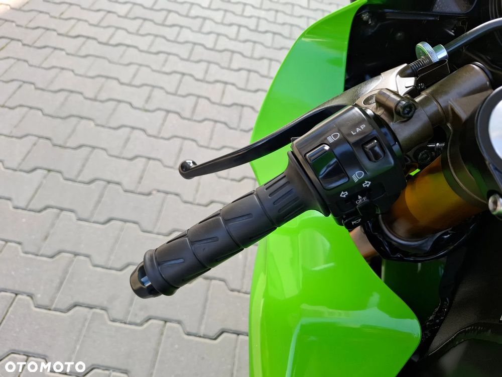 Kawasaki ZX - 17
