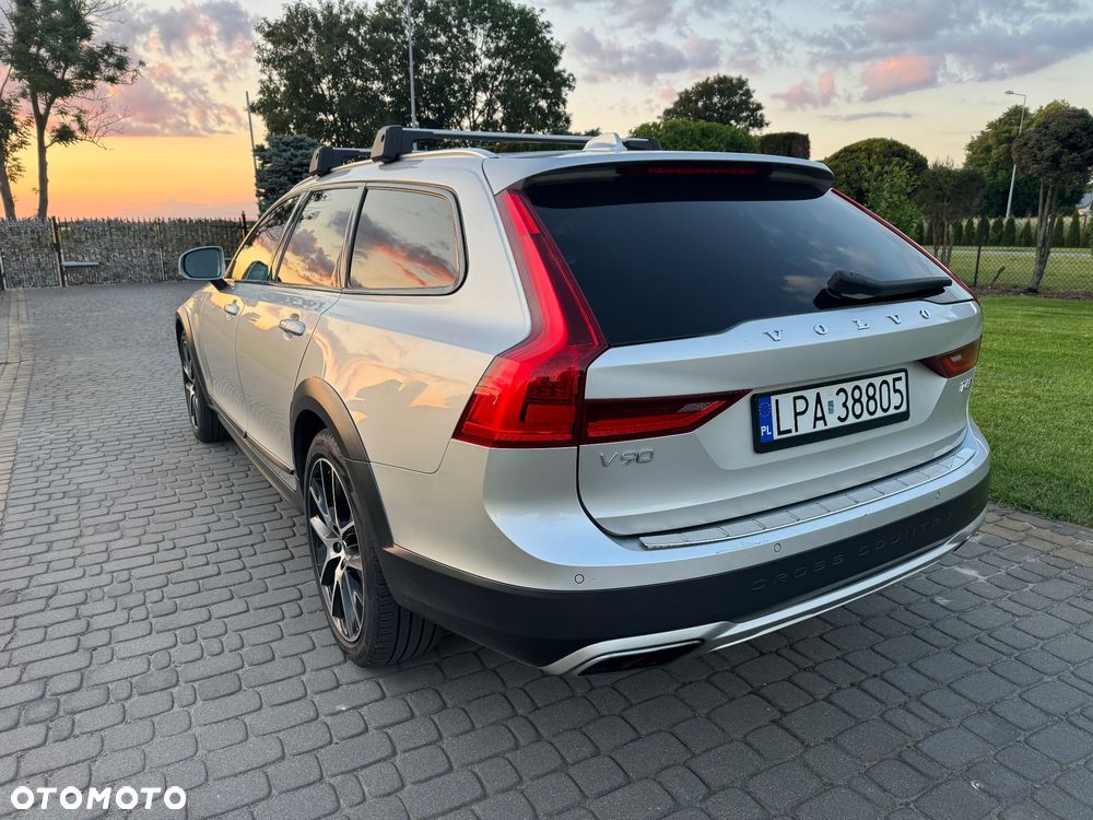 Volvo V90 Cross Country T6 AWD - 12