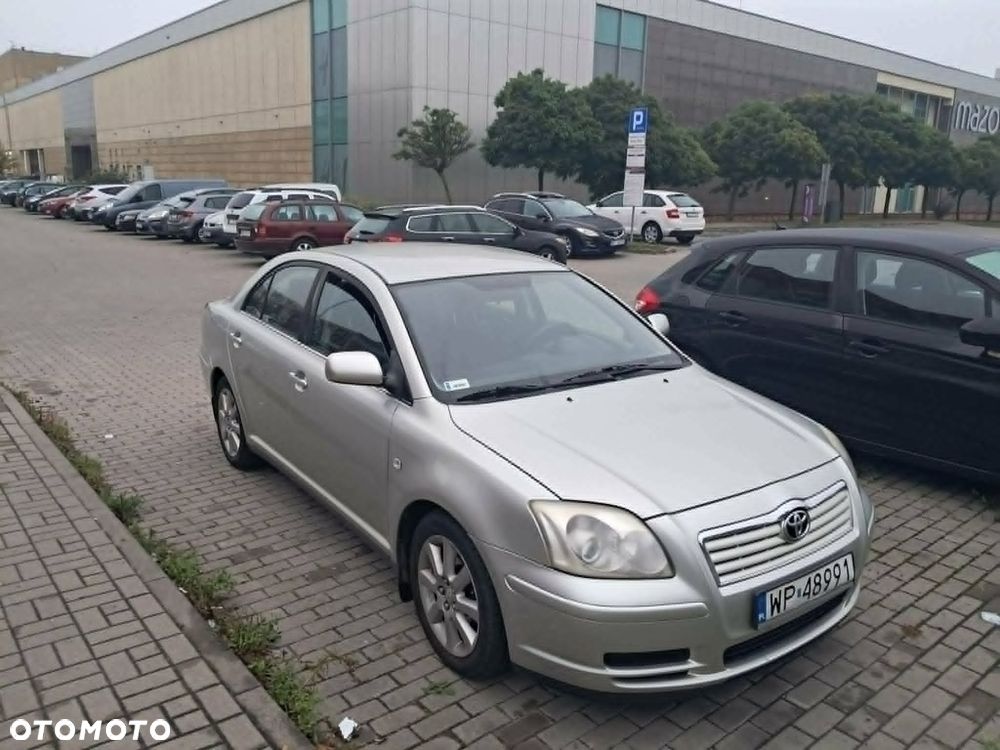Toyota Avensis 2.0 D-4D Luna - 1