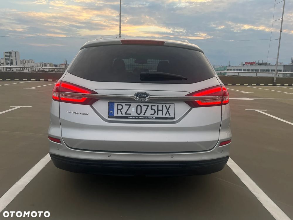 Ford Mondeo 2.0 EcoBlue Trend - 11