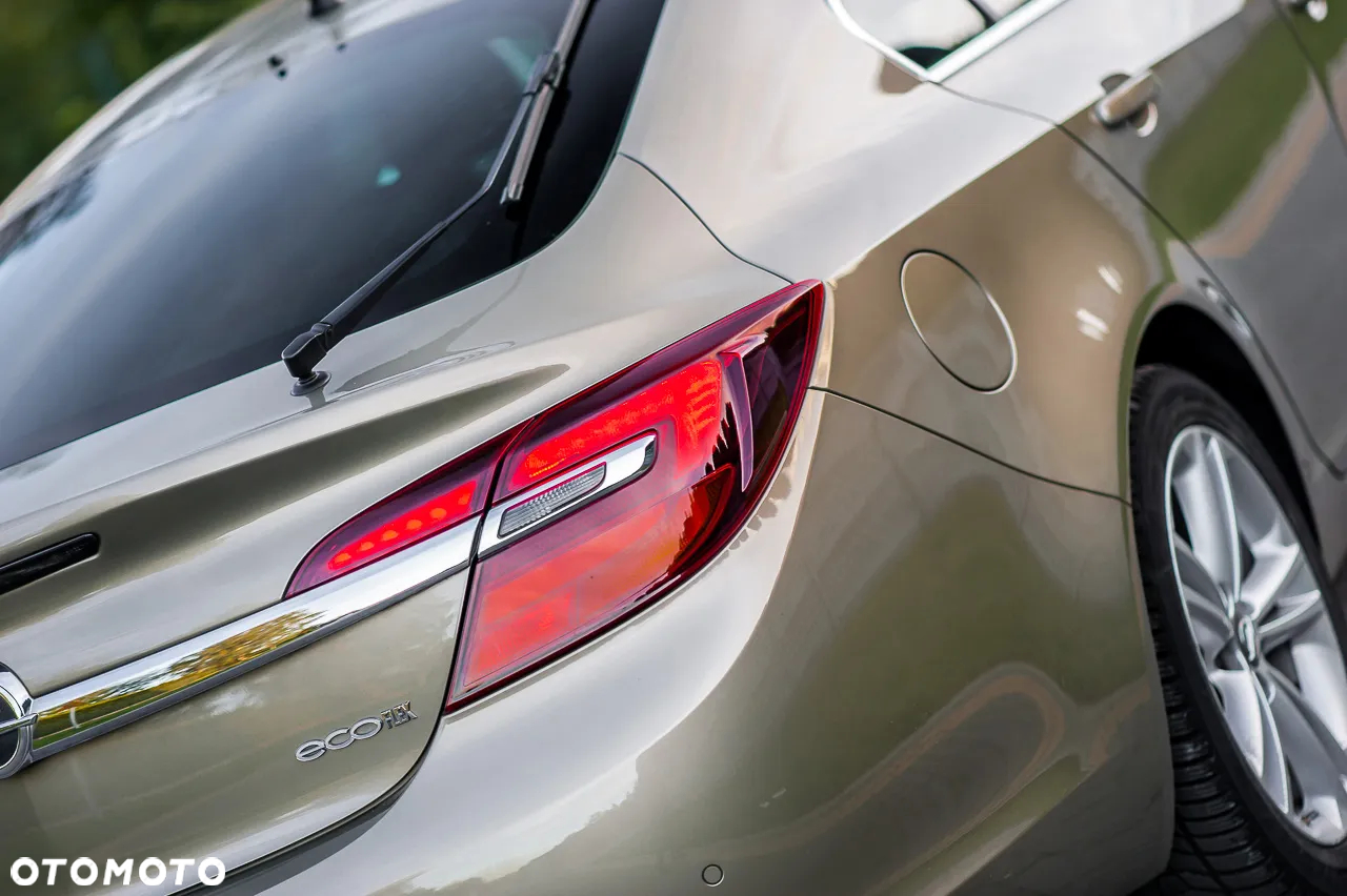 Opel Insignia 2.0 CDTI Cosmo ecoFLEX S&S - 11