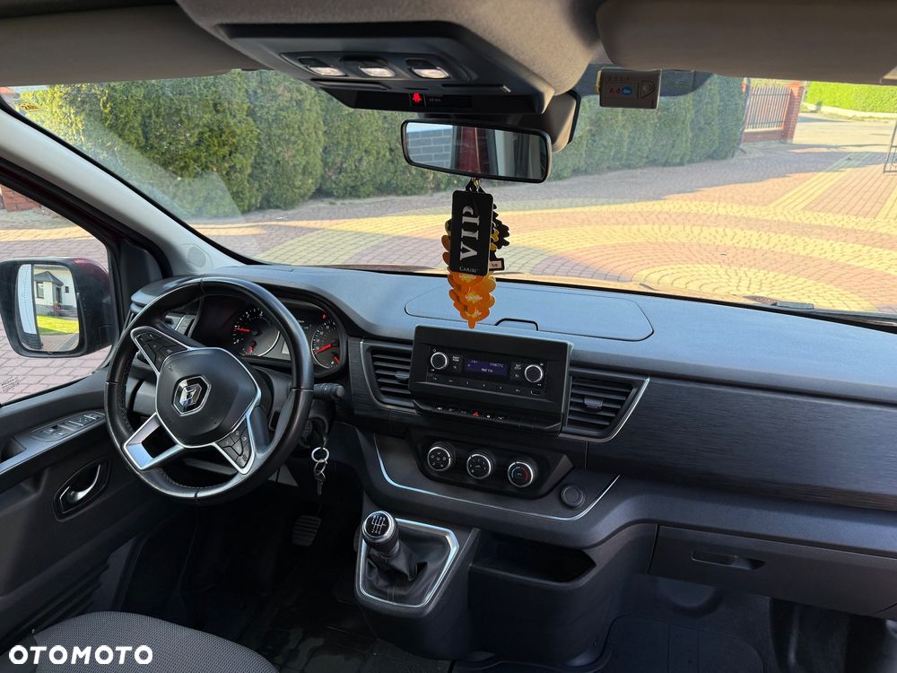 Renault Trafic 2.0 dCi - 26