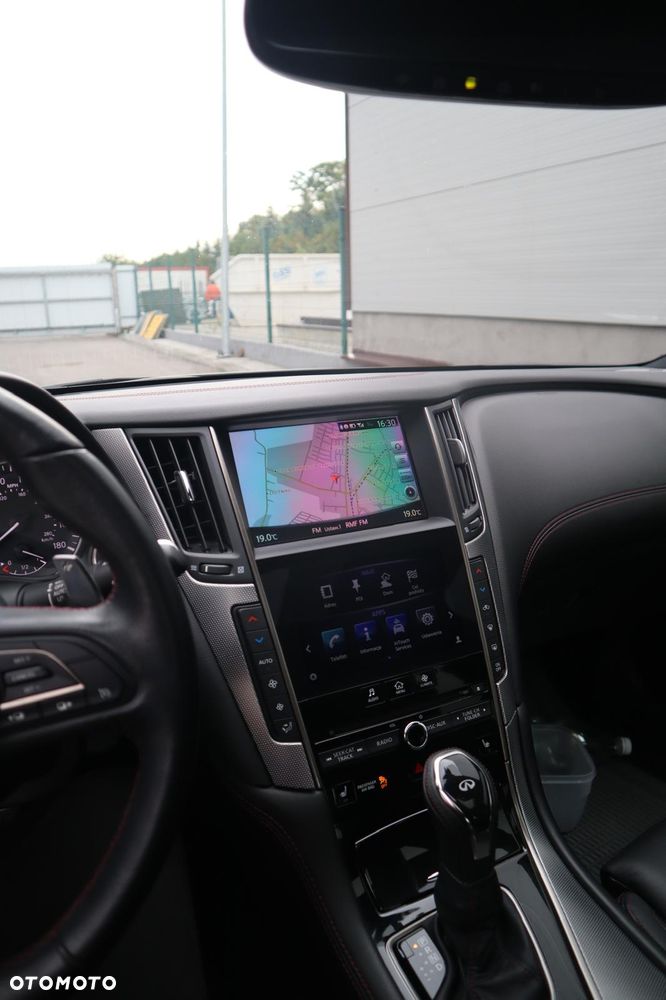 Infiniti Q50 Q50(S) 3.0t Sport Tech - 11