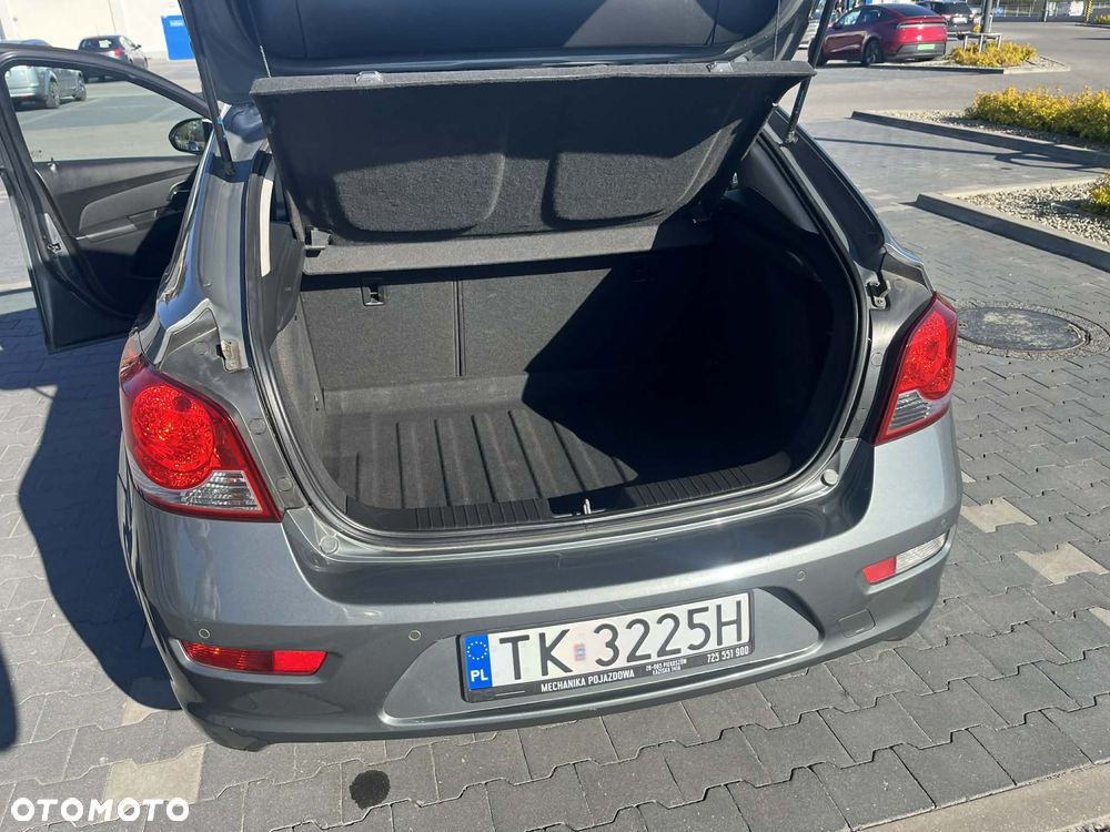 Chevrolet Cruze 1.6 LT - 3
