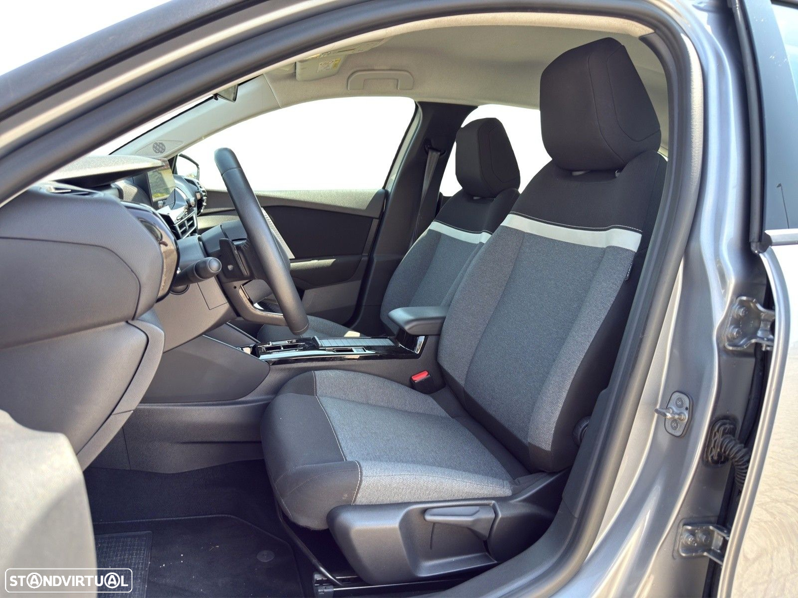 Citroën C4 PureTech 130 Stop&Start EAT8 FEEL PACK - 11