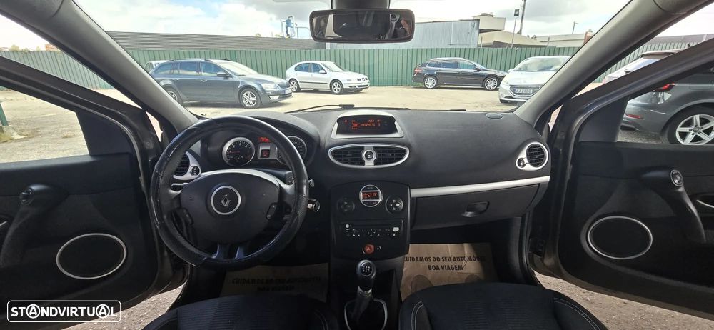 Renault Clio Sport Tourer 1.5 dCi Dynamique - 15