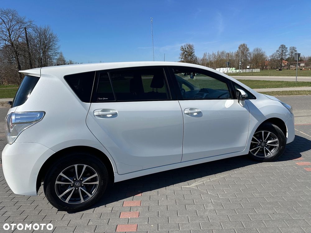 Toyota Verso 2.0 D-4D Edition - 11