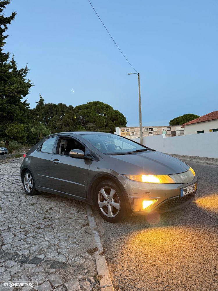 Honda Civic 1.4 Sport - 8
