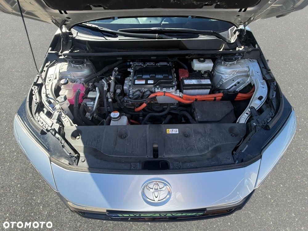 Toyota bZ4X - 25