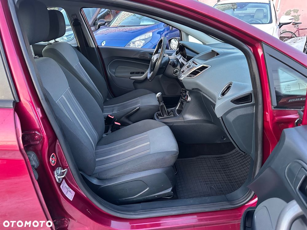 Ford Fiesta 1.6 TDCI Connection - 10