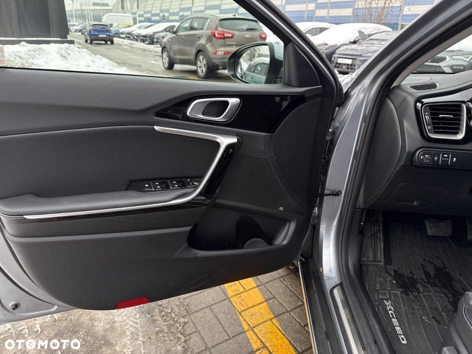 Kia XCeed - 9