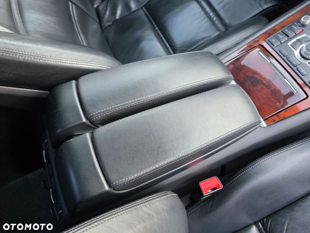 Audi A8 3.0 TDI DPF quattro - 26