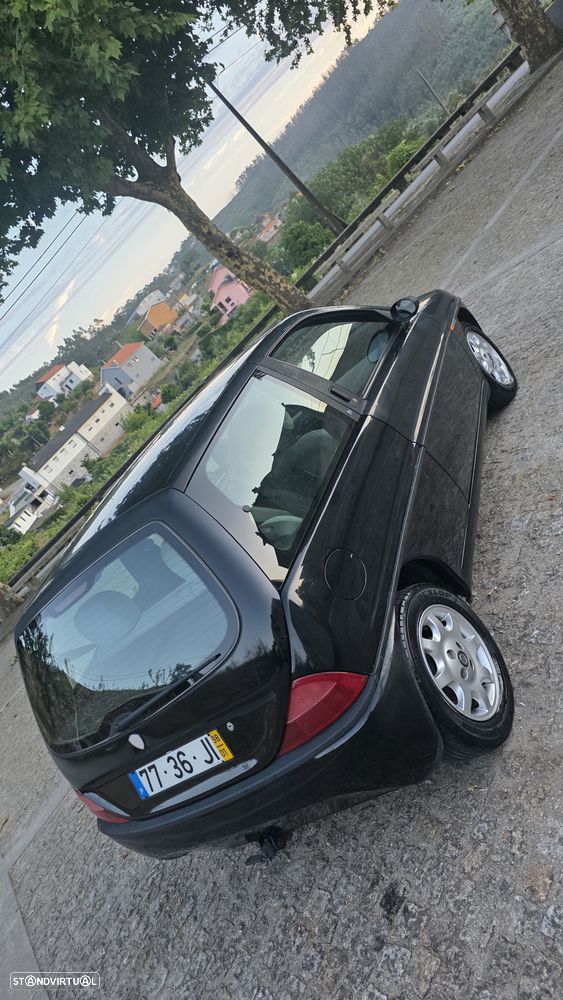 Lancia Y 1.2 16V LS - 4
