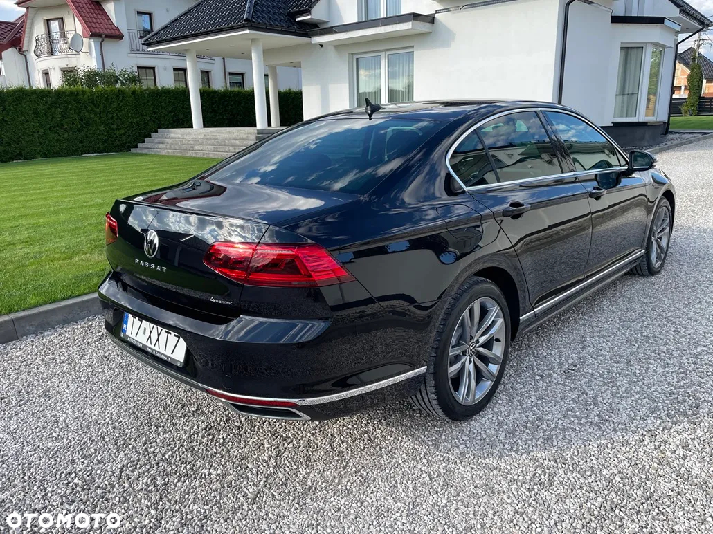 Volkswagen Passat 2.0 TDI 4Mot Elegance DSG - 8