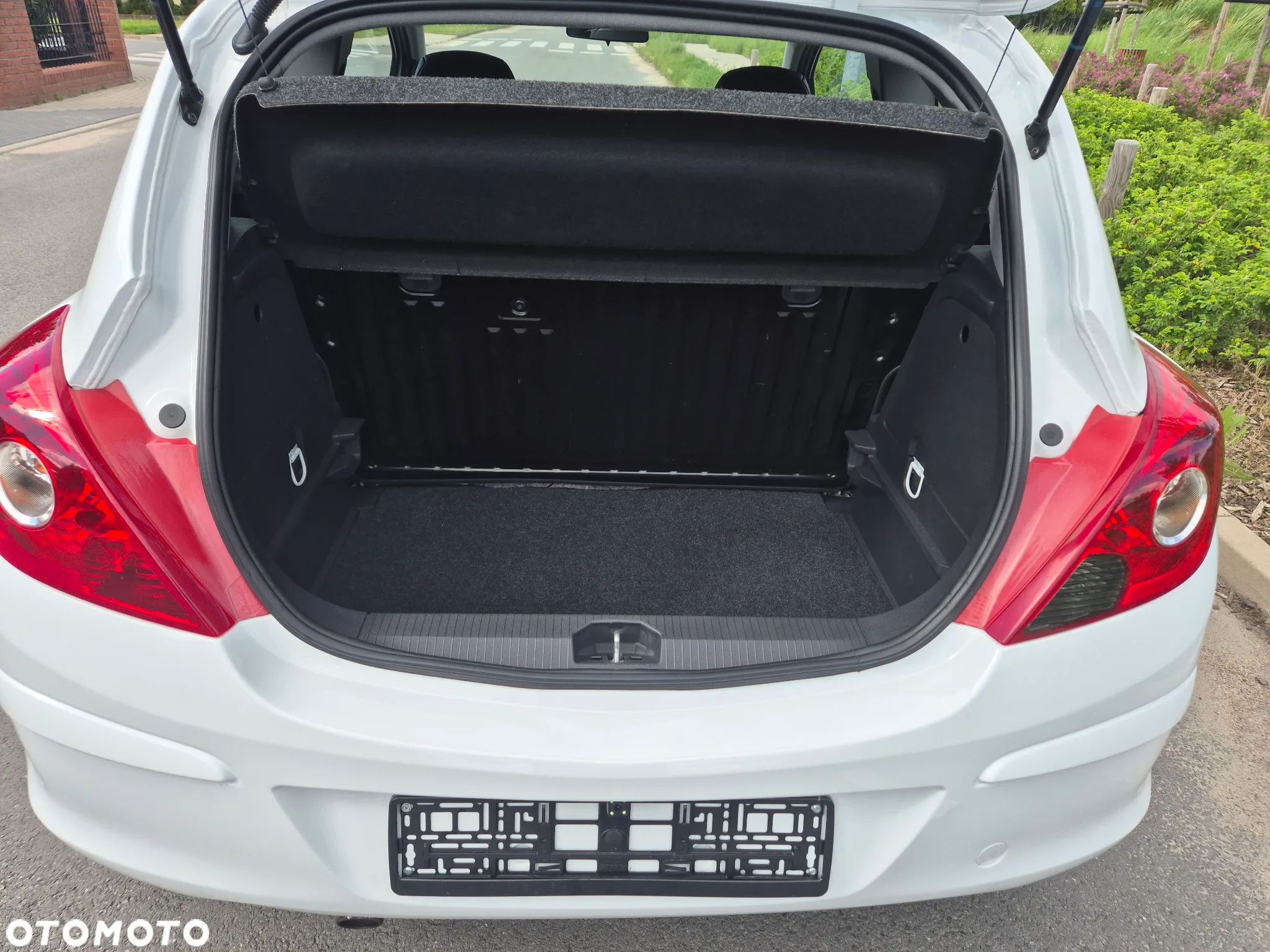 Opel Corsa 1.4 16V Navi - 21