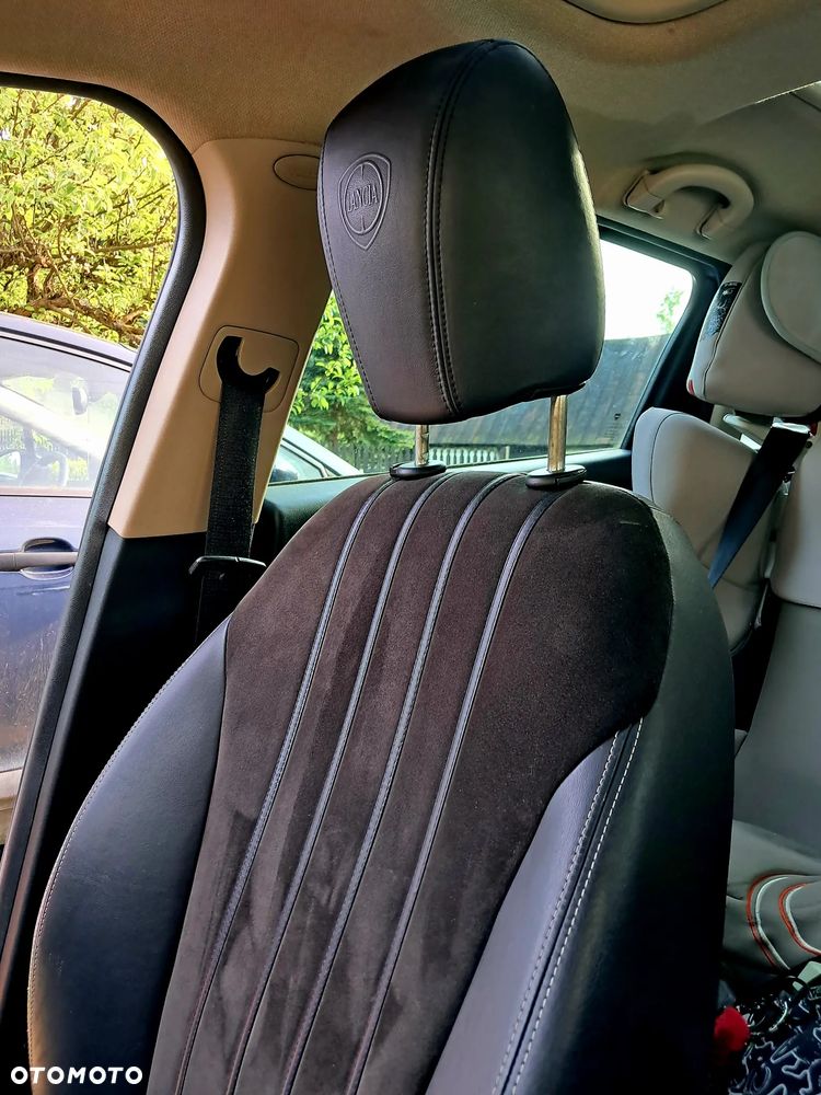 Lancia Delta 2.0 MJ Platino - 9