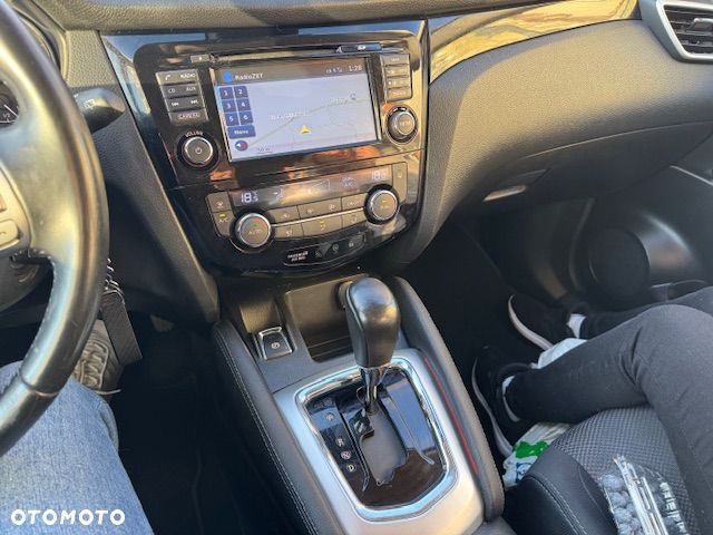 Nissan Qashqai 1.6 DCi Xtronic ACENTA - 11