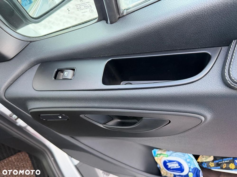 Mercedes-Benz Sprinter - 20