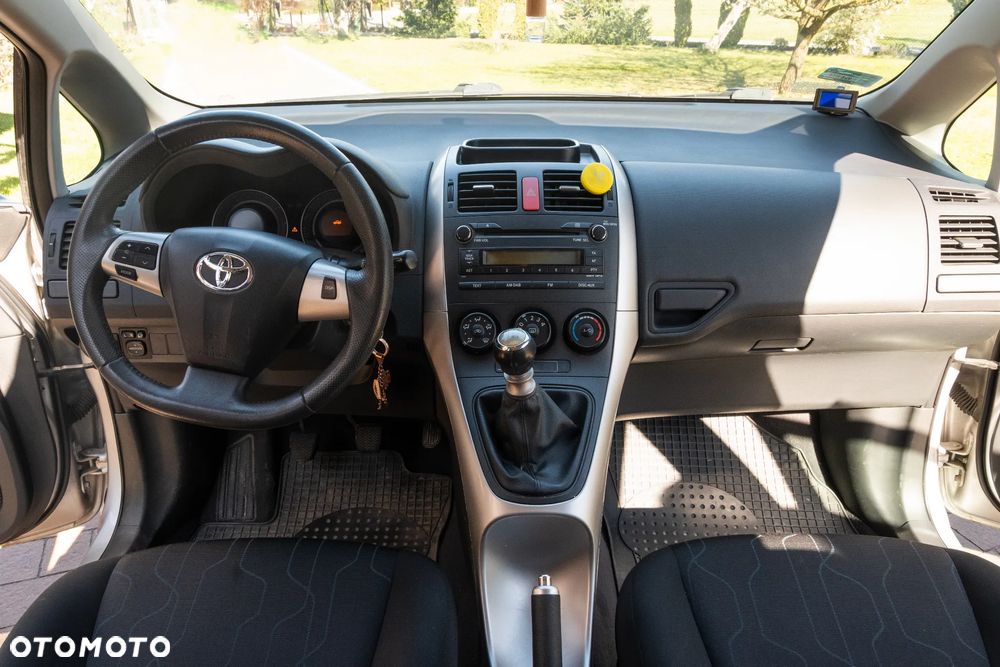 Toyota Auris - 6