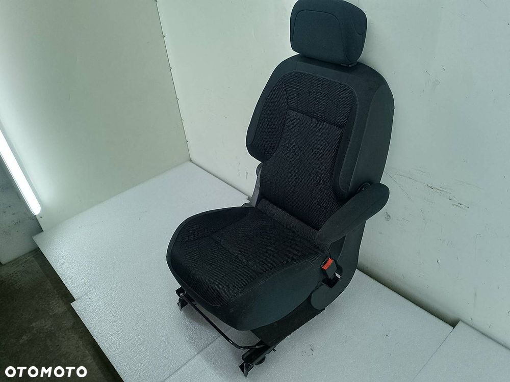 FOTEL PRAWY PASAŻERA PEUGEOT PARTNER II TEPEE 1.6 HDI DIESEL - 5