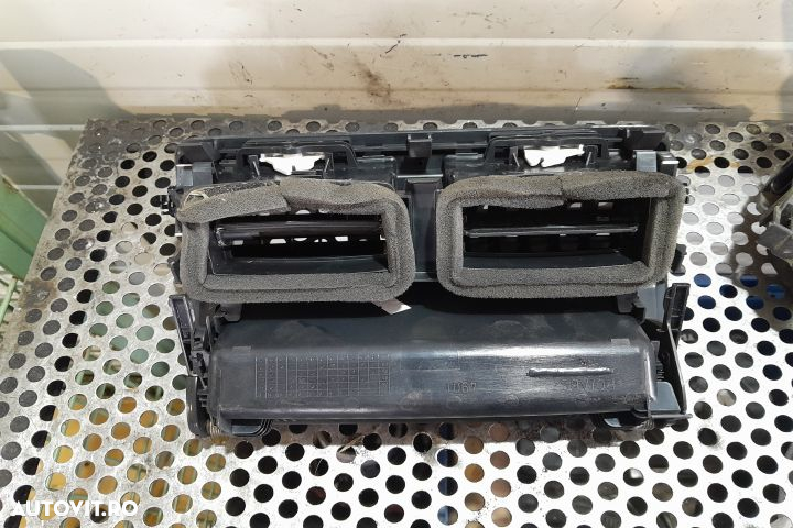 Grila ventilatie bord centru CU MINITORPEDOU Skoda Octavia 2 [facelif - 3