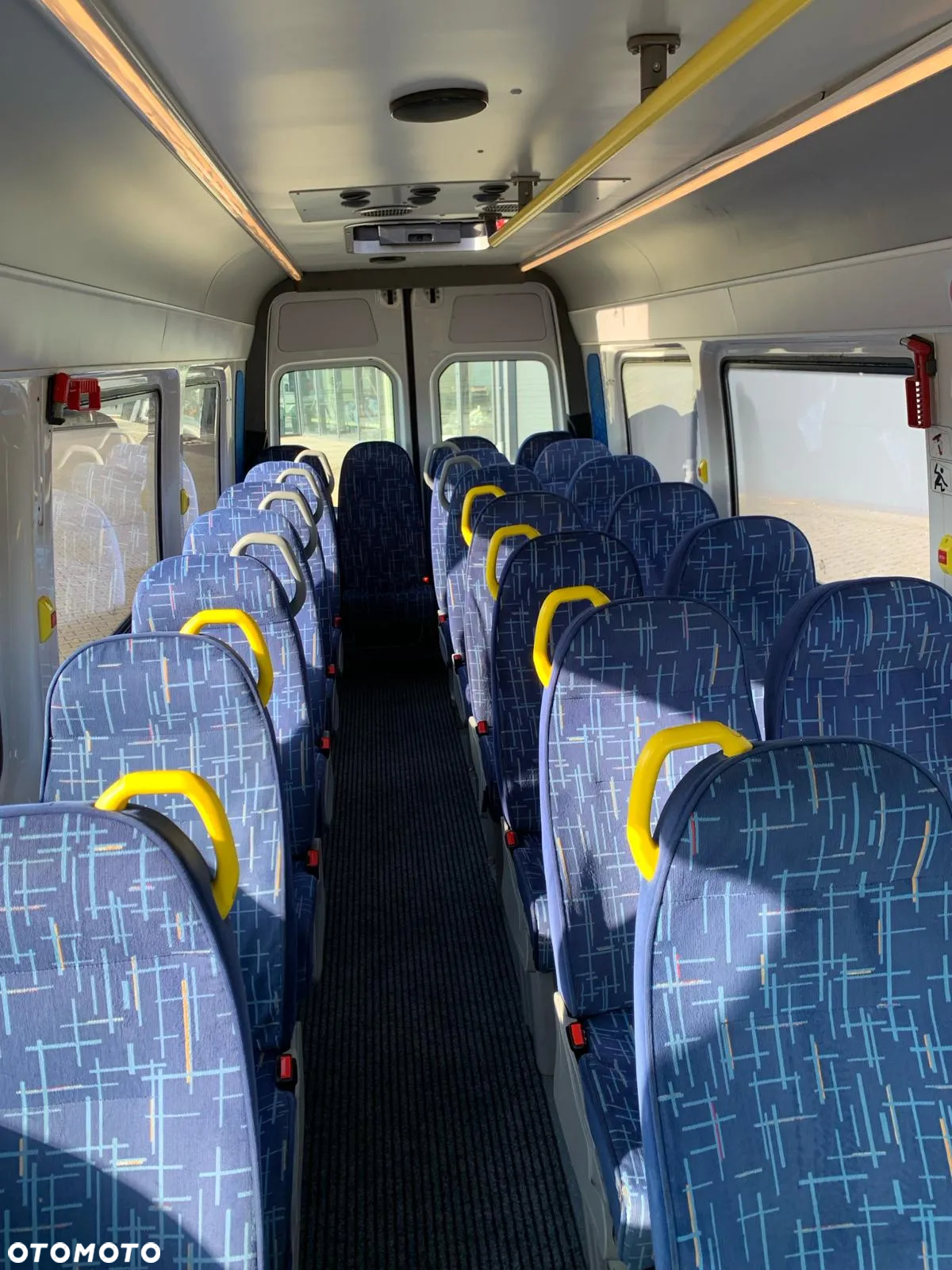 Volkswagen Crafter - 24 Miejsca - 17