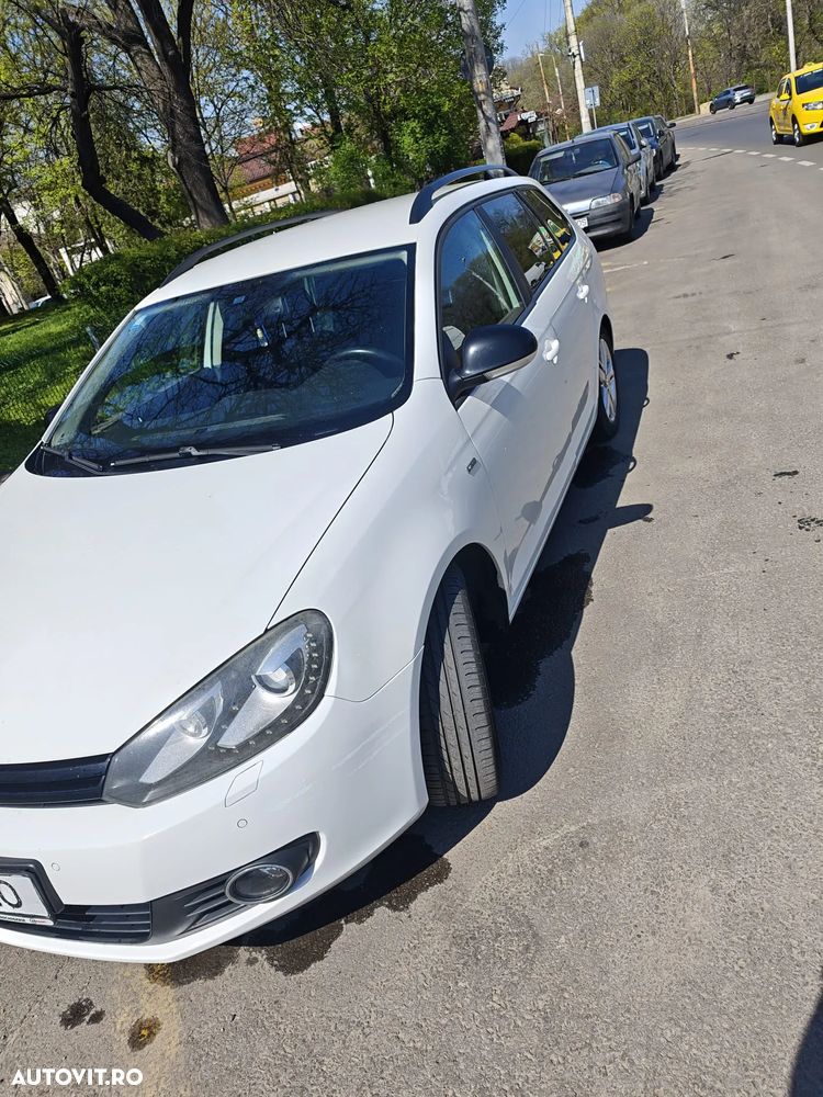 Volkswagen Golf - 10