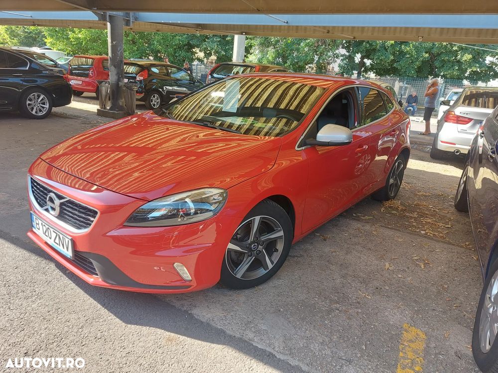 Volvo V40 D3 R-Design - 1