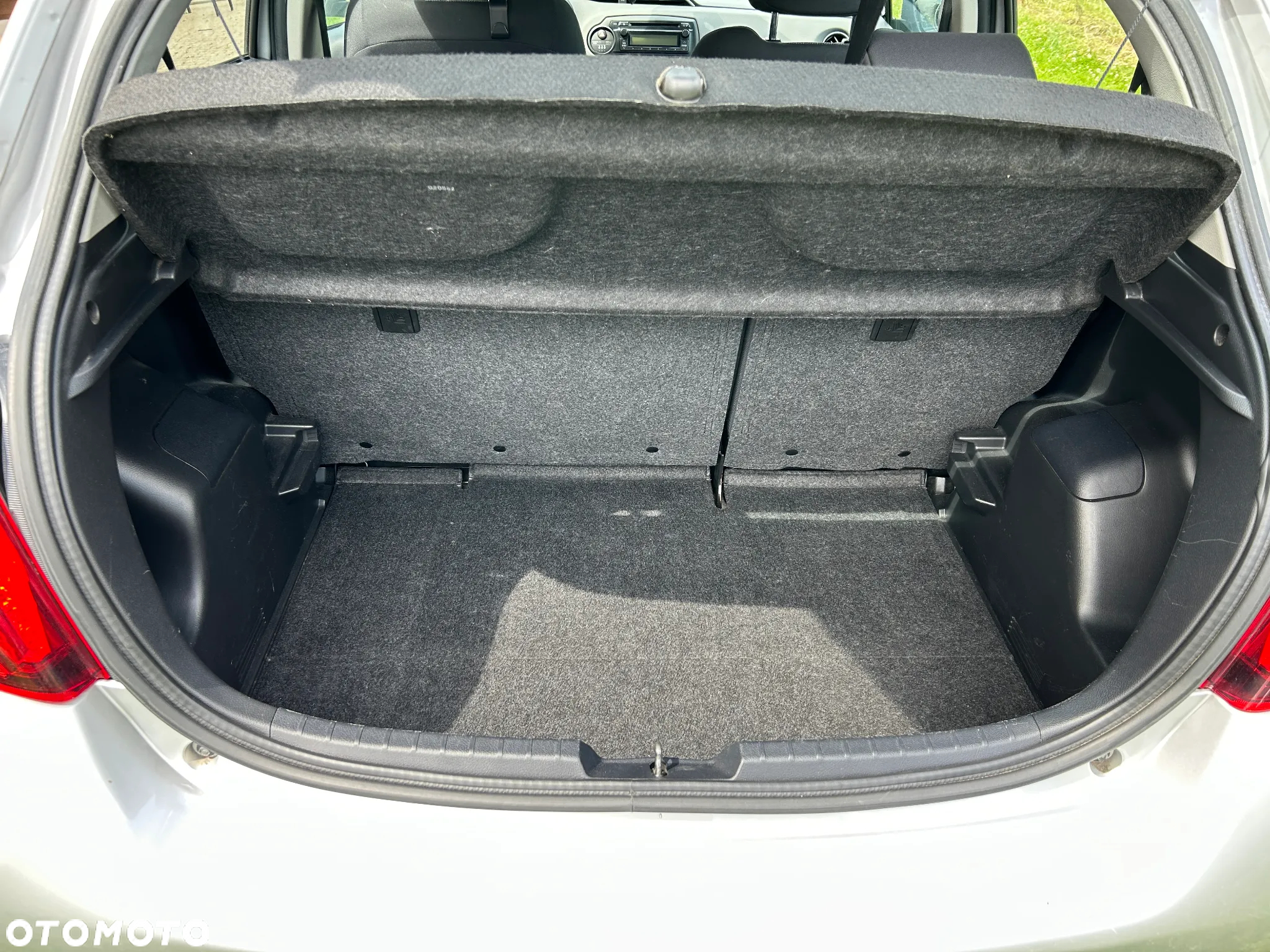 Toyota Yaris 1.33 Active EU6 - 11